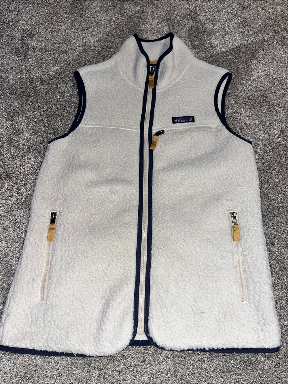 Patagonia Men's Retro Fleece White Vest Size Small